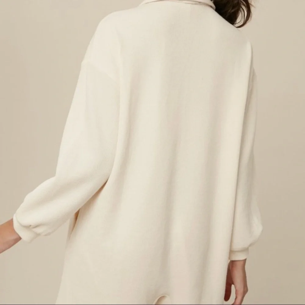 NWT Cozy romper - Picture 5 of 5